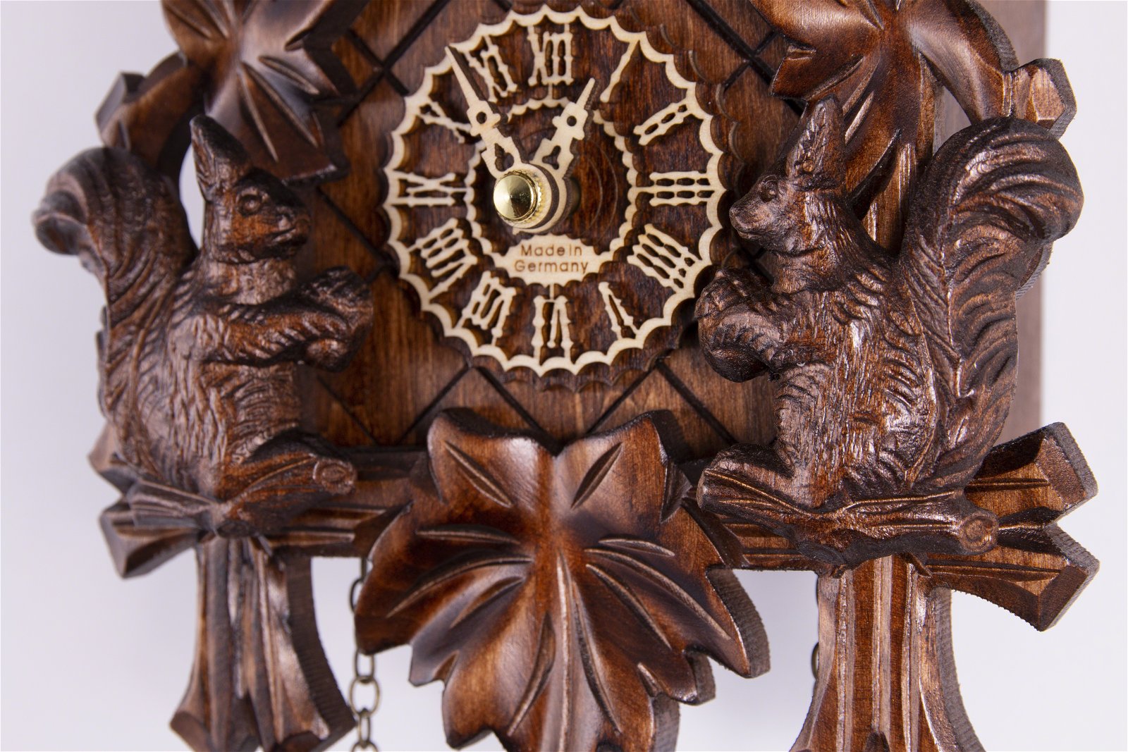 Kuckucksuhr Quarz-Uhrwerk geschnitzt 24cm von Trenkle Uhren